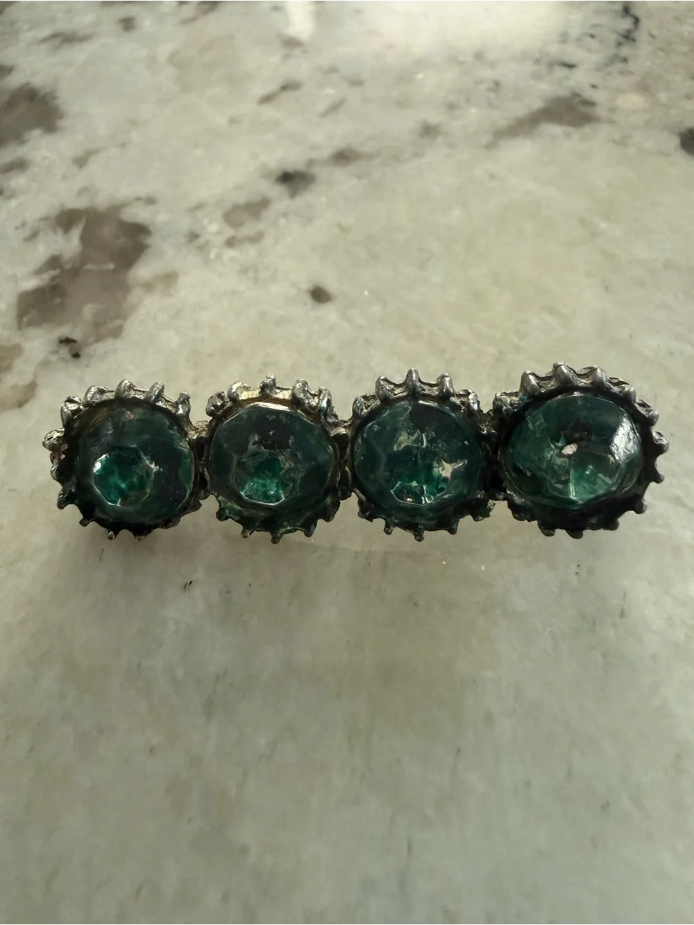 Vintage Antique Early 1900s Green Crystal Four-Stone Bar Pin Brooch Pot Metal